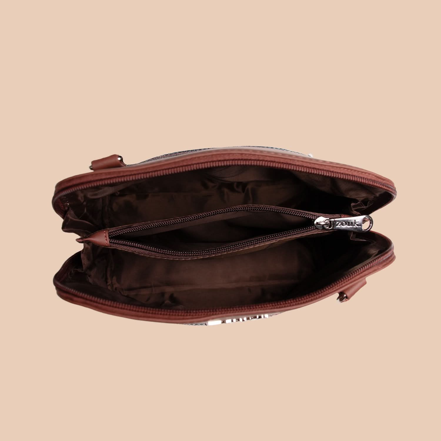 Abstract Amaze OOO Sling Bag - Image 6